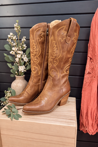 Just in Case Boots - Saddle