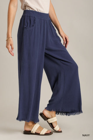 Cropped Fray Linen Pants