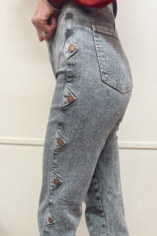 Judy Blue Gray Jeans with Button Detail