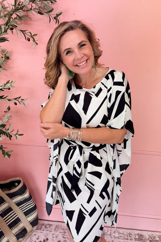 Poncho Style Abstract Midi Dress WHITE-BLACK ABSTRACT